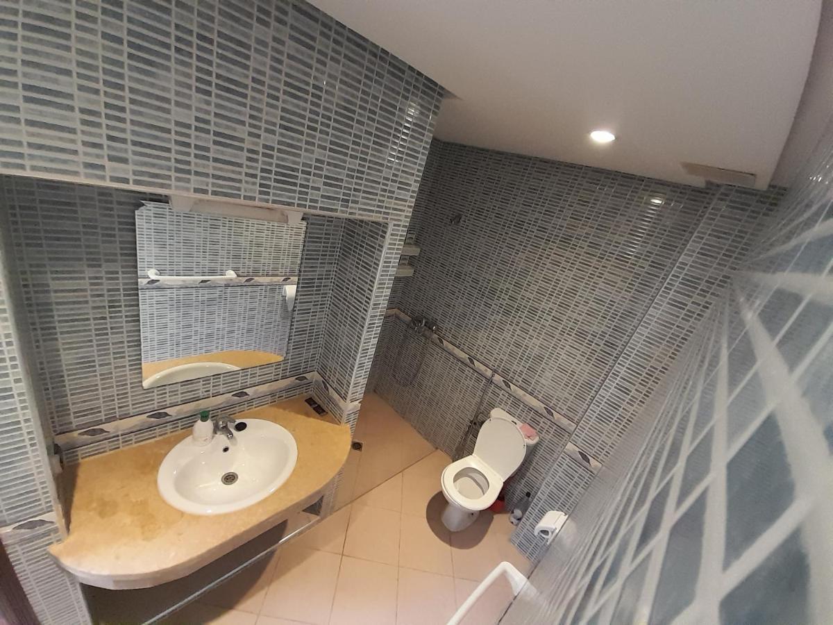 Story House Salah Apartment Рабат Екстериор снимка